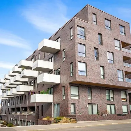 Luxury Seafront 2-bedroom In Center